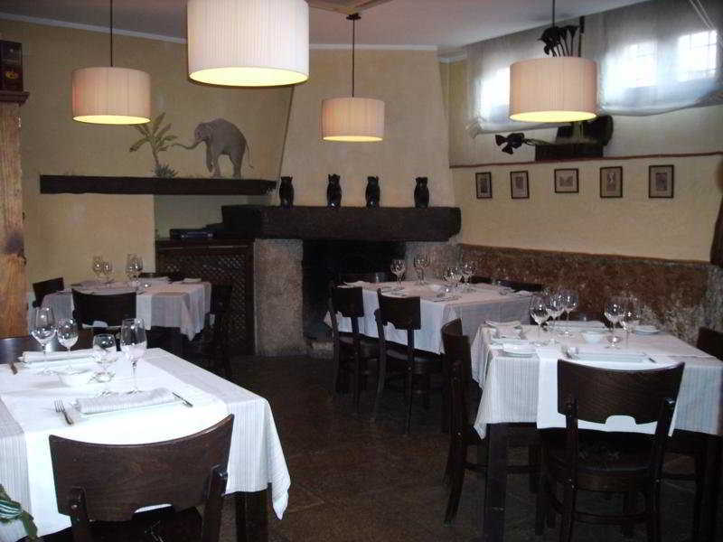 Hotel Restaurante Dona Anita Requena Extérieur photo